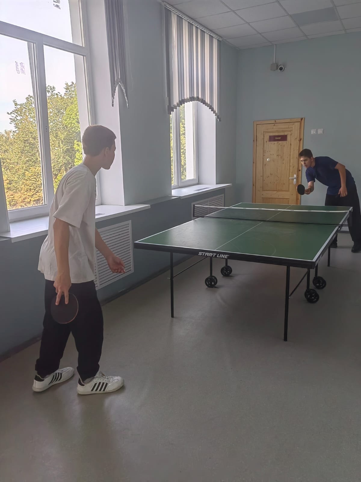 Турнир по настольному теннису.
